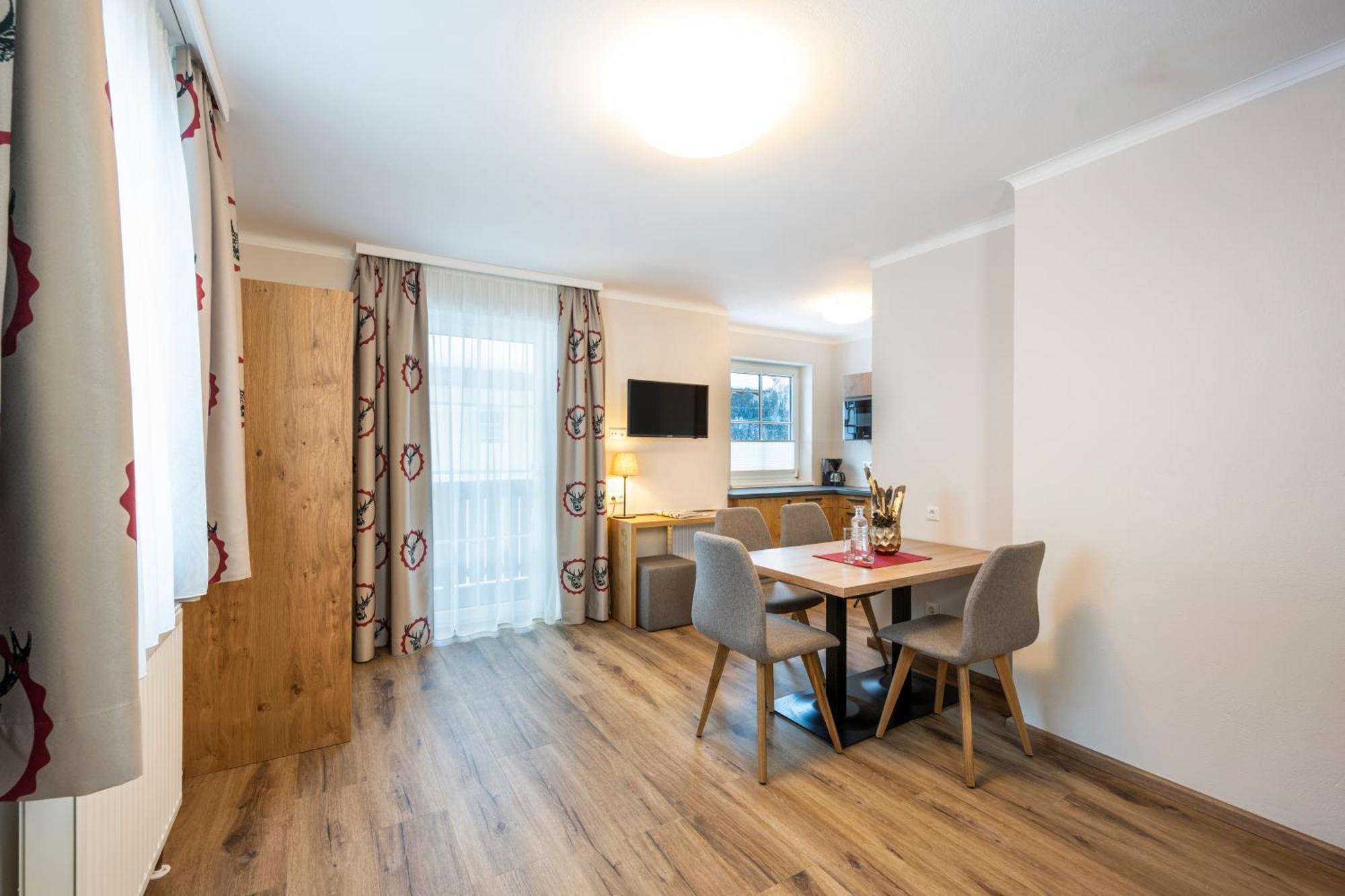 Ferienhotel Gasthof Zur Post Untertauern Bilik gambar
